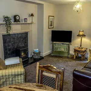 https://guestready-rustic-apt-near-holyrood-park.edinburghhotelsuk.org